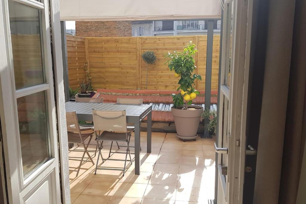 Superbe 2 Pieces Avec Grande Terrasse, Classe *** Marseilles Exterior foto
