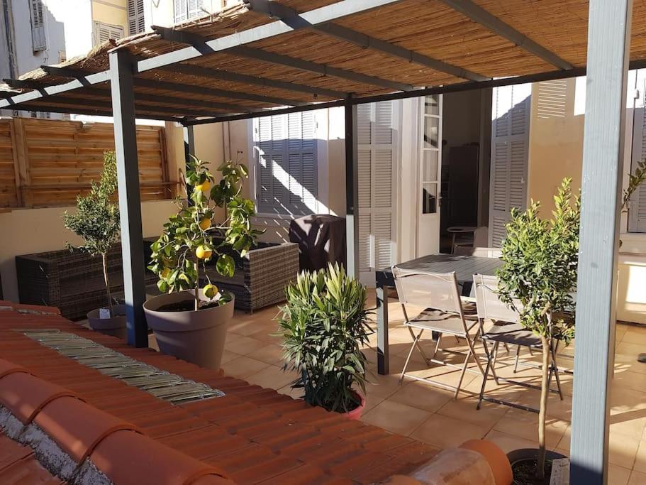 Superbe 2 Pieces Avec Grande Terrasse, Classe *** Marseilles Exterior foto
