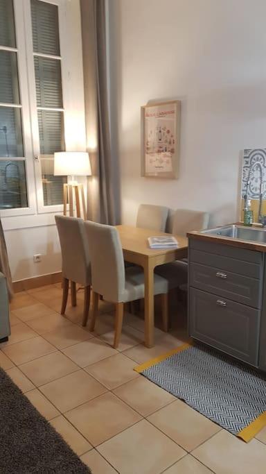 Superbe 2 Pieces Avec Grande Terrasse, Classe *** Marseilles Exterior foto