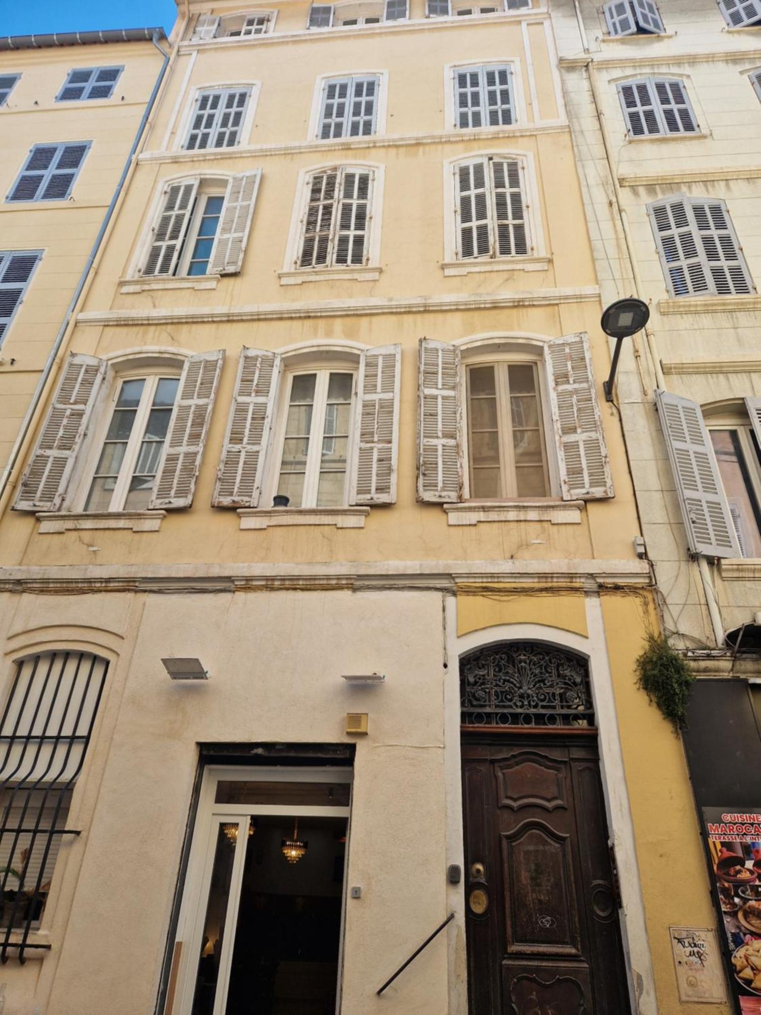 Superbe 2 Pieces Avec Grande Terrasse, Classe *** Marseilles Exterior foto